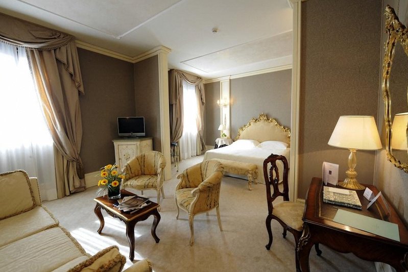 Ca' Sagredo Hotel