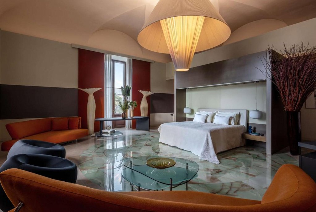 Anantara Palazzo Naiadi Rome Hotel