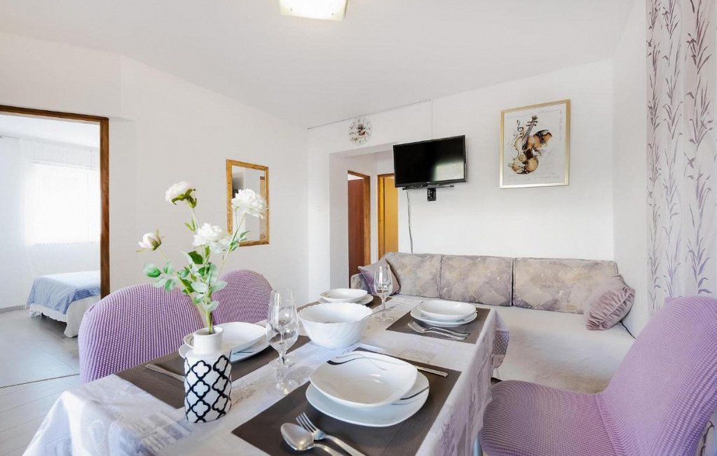 Stunning Apartment in Vodice with Wifi