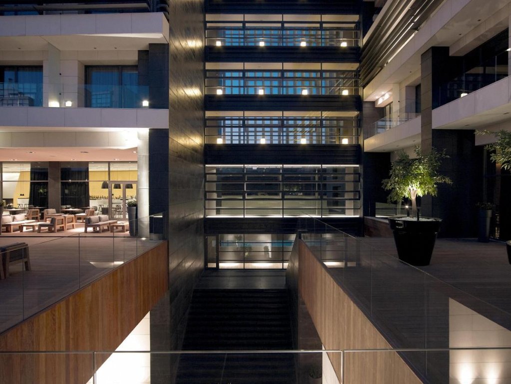 The Met Hotel 1