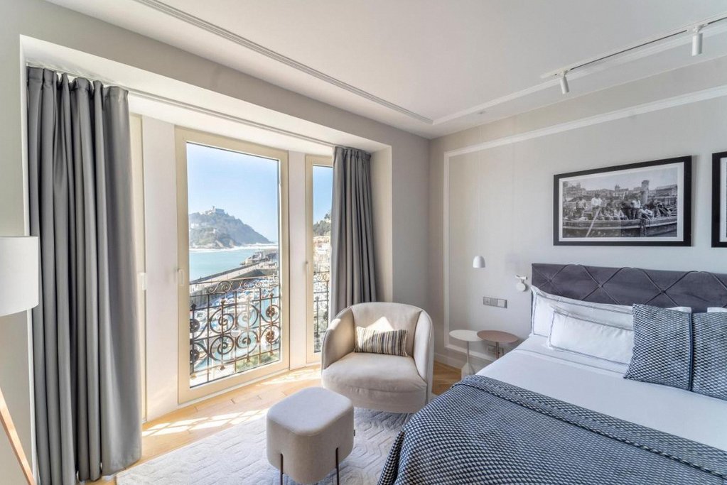 Lasala Plaza Hotel (Adults only) 1