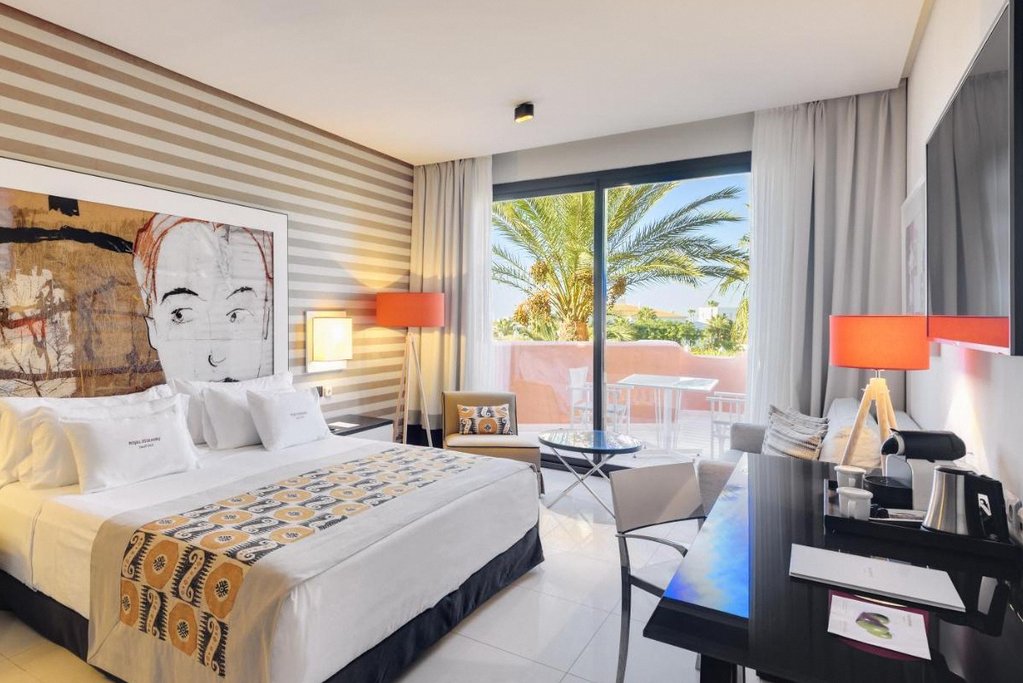Royal Hideaway Sancti Petri 2