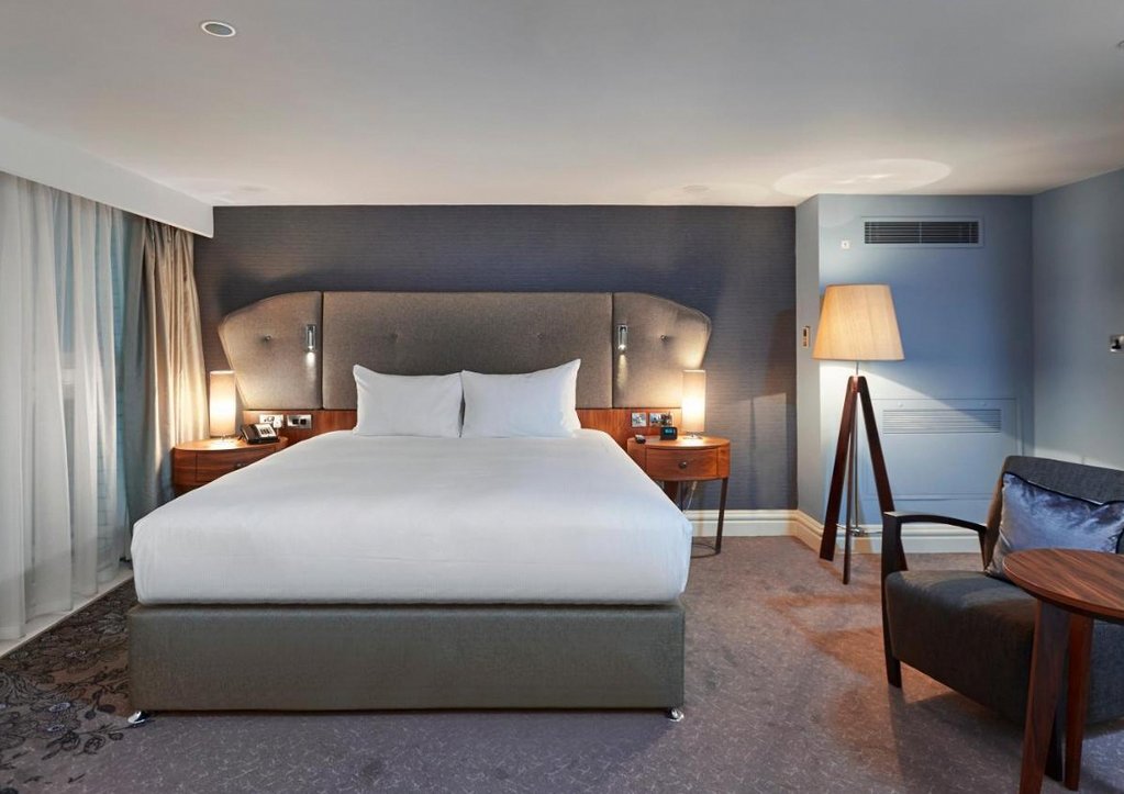 Doubletree by Hilton Liverpool 2