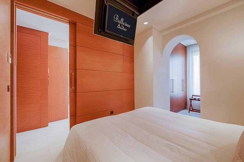 Bellevue on the Beach Suites 1