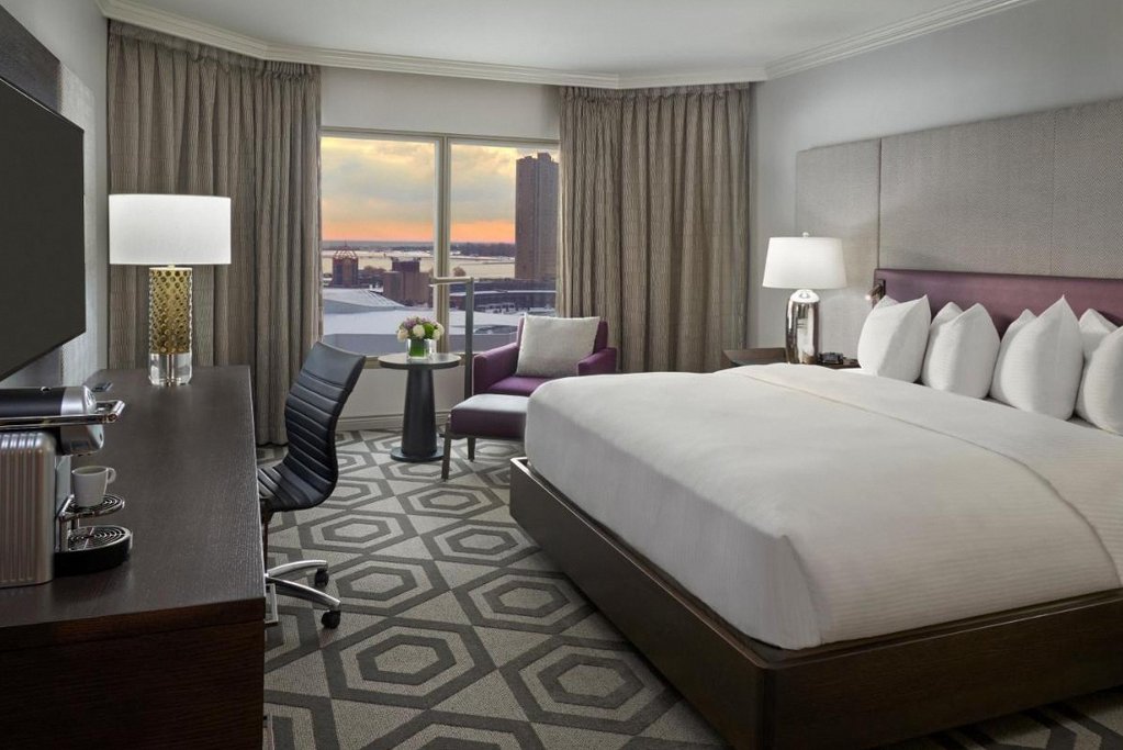 Intercontinental Toronto Centre 2