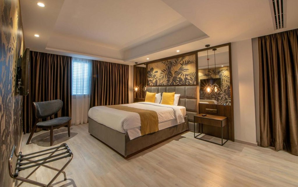 Almond Business Suites