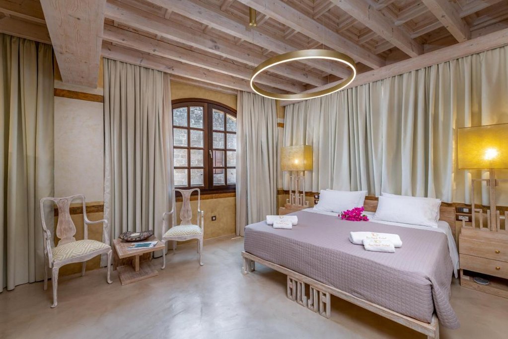 10gr Boutique Hotel & Wine Bar (Adults only)