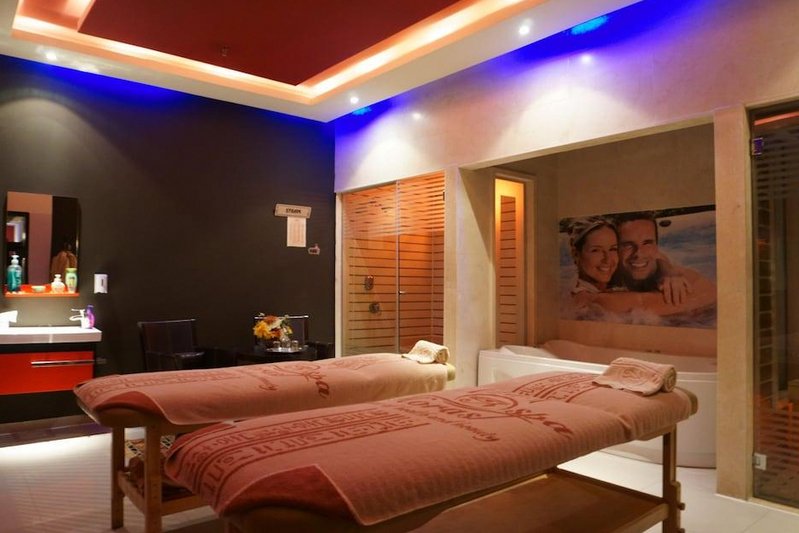 Sunrise Holidays Resort (Adults only) 2