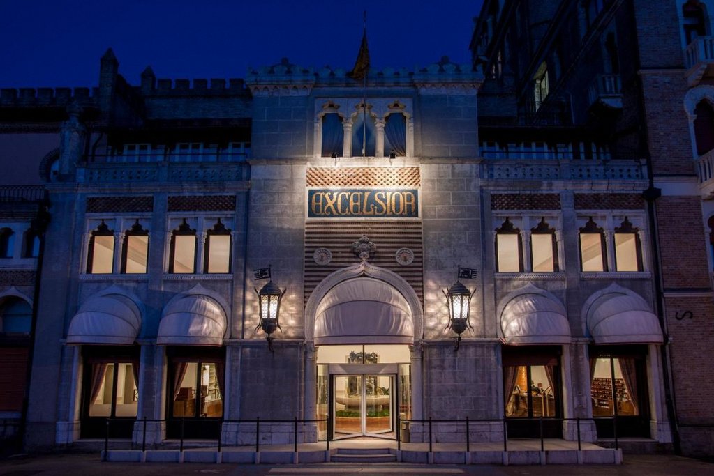 Hotel Excelsior