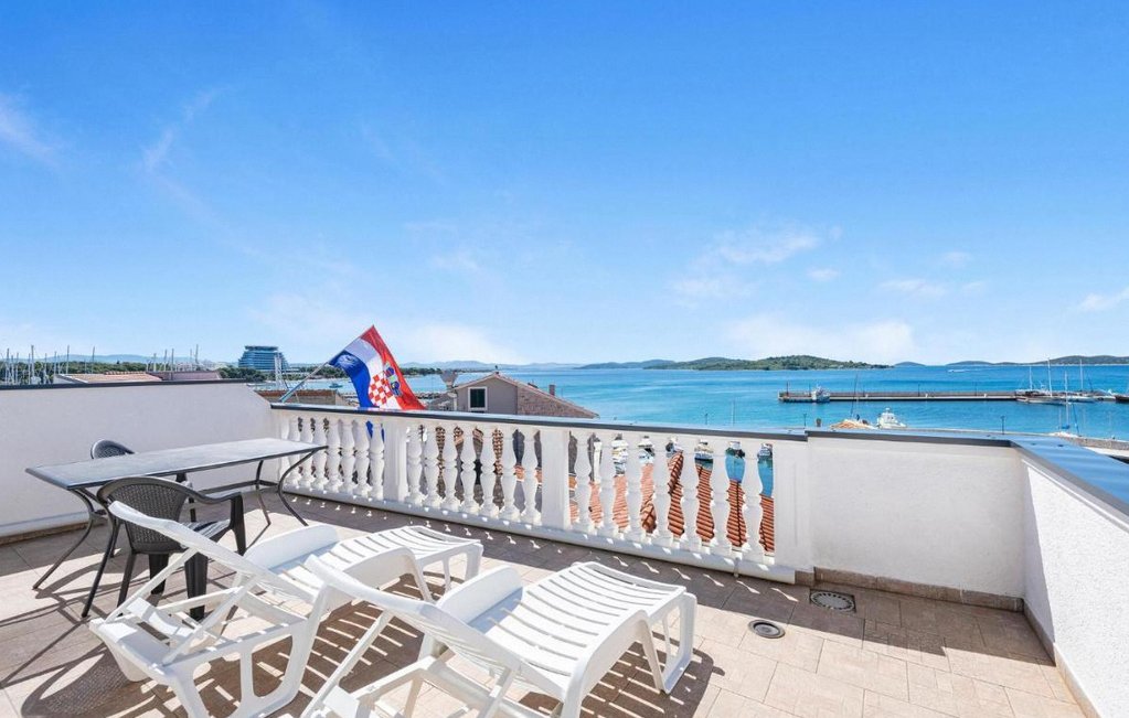 1 Bedroom Stunning Apartment in Vodice